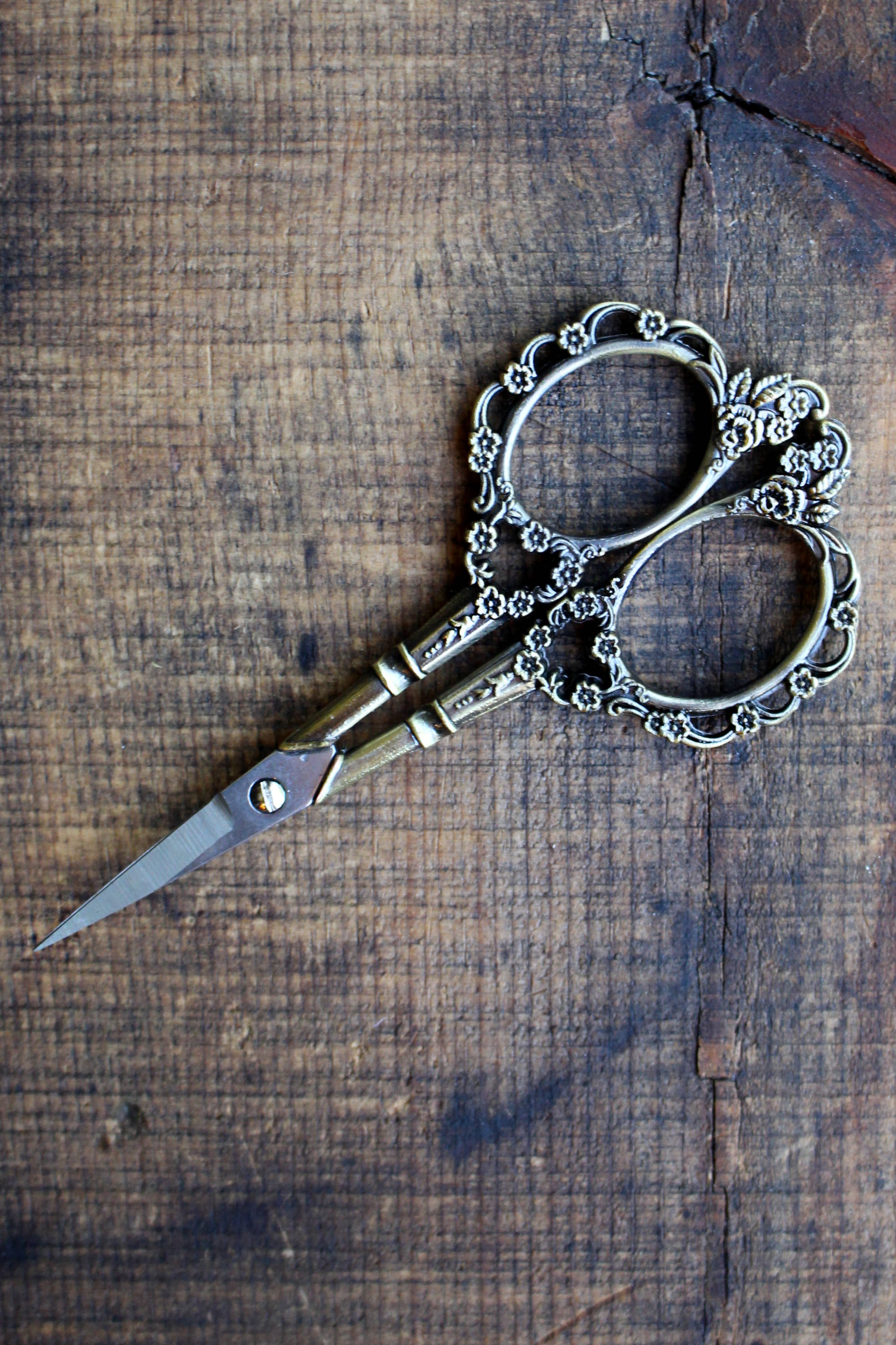 Scissors - Victorian Scrollwork