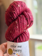 Redish tweed yarn in natural light