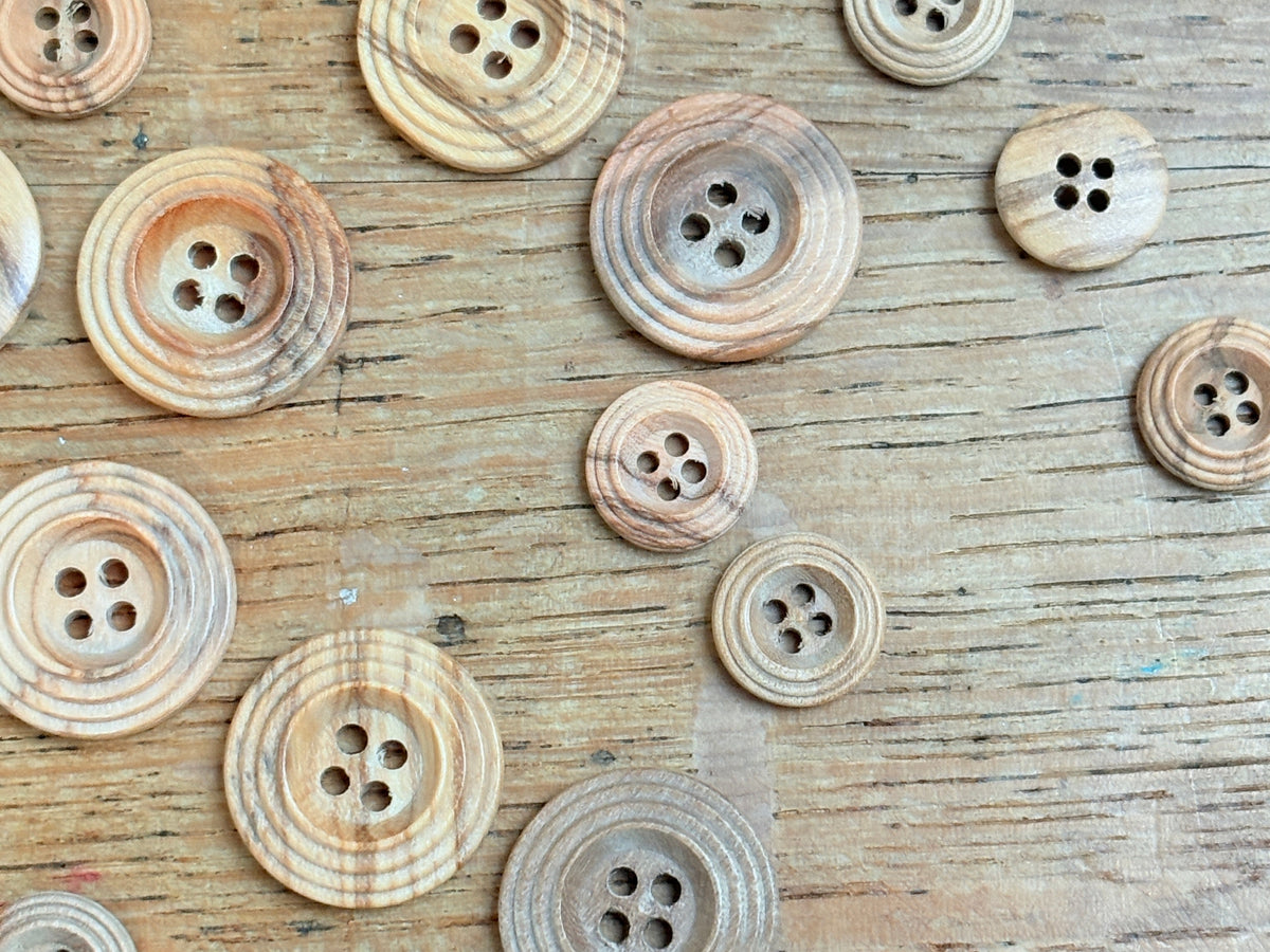 Button Company - Multi Rim Wooden Button