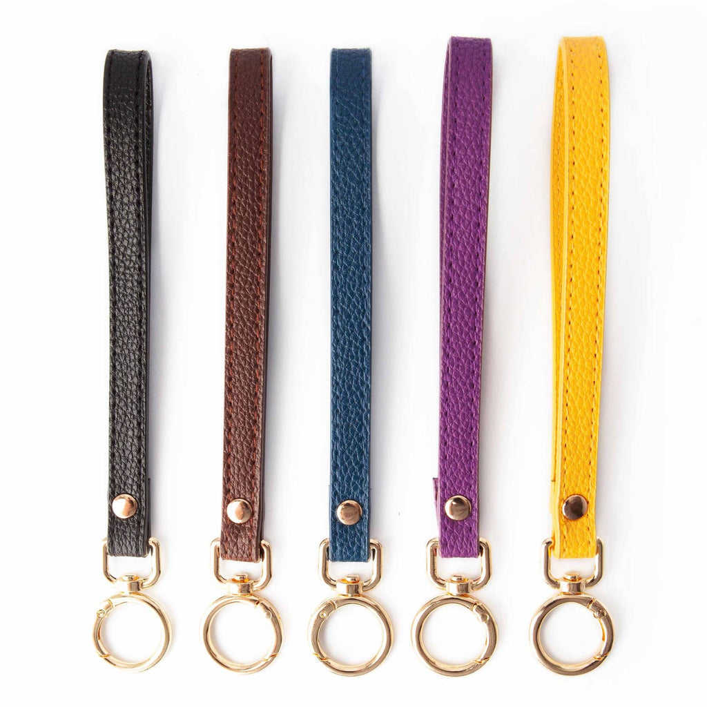 Twice Sheared Sheep Yarn to Go Wrist Strap (Wide Ring)