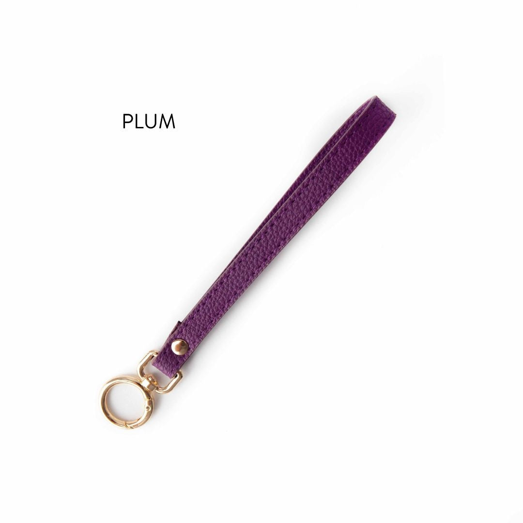 Twice Sheared Sheep Yarn to Go Wrist Strap (Wide Ring)
